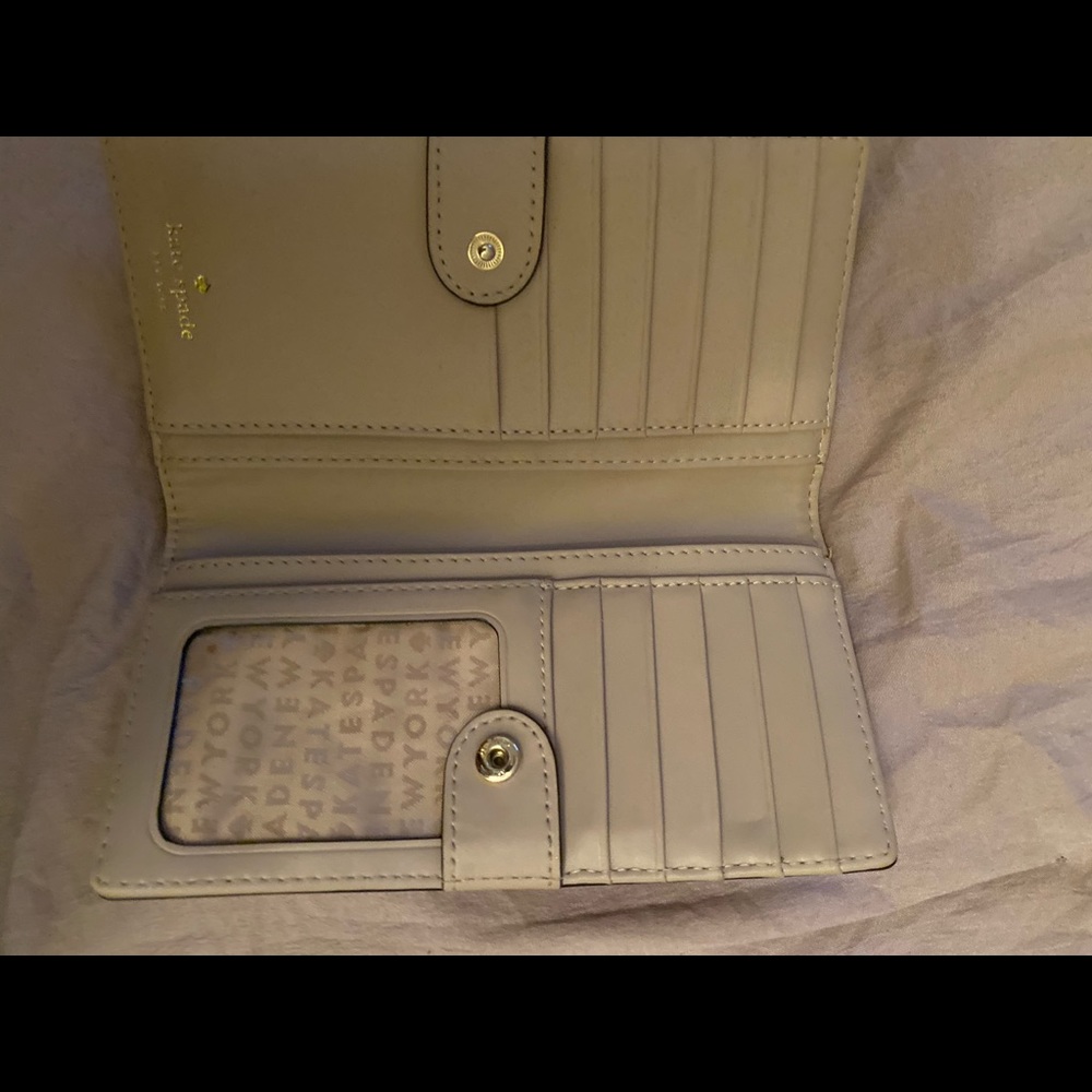 Kate Spade Wallet - Picture 2 of 2